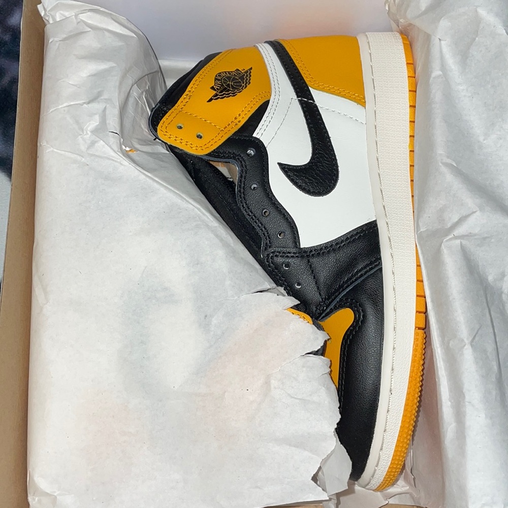Air jordan 1 high “Taxi”